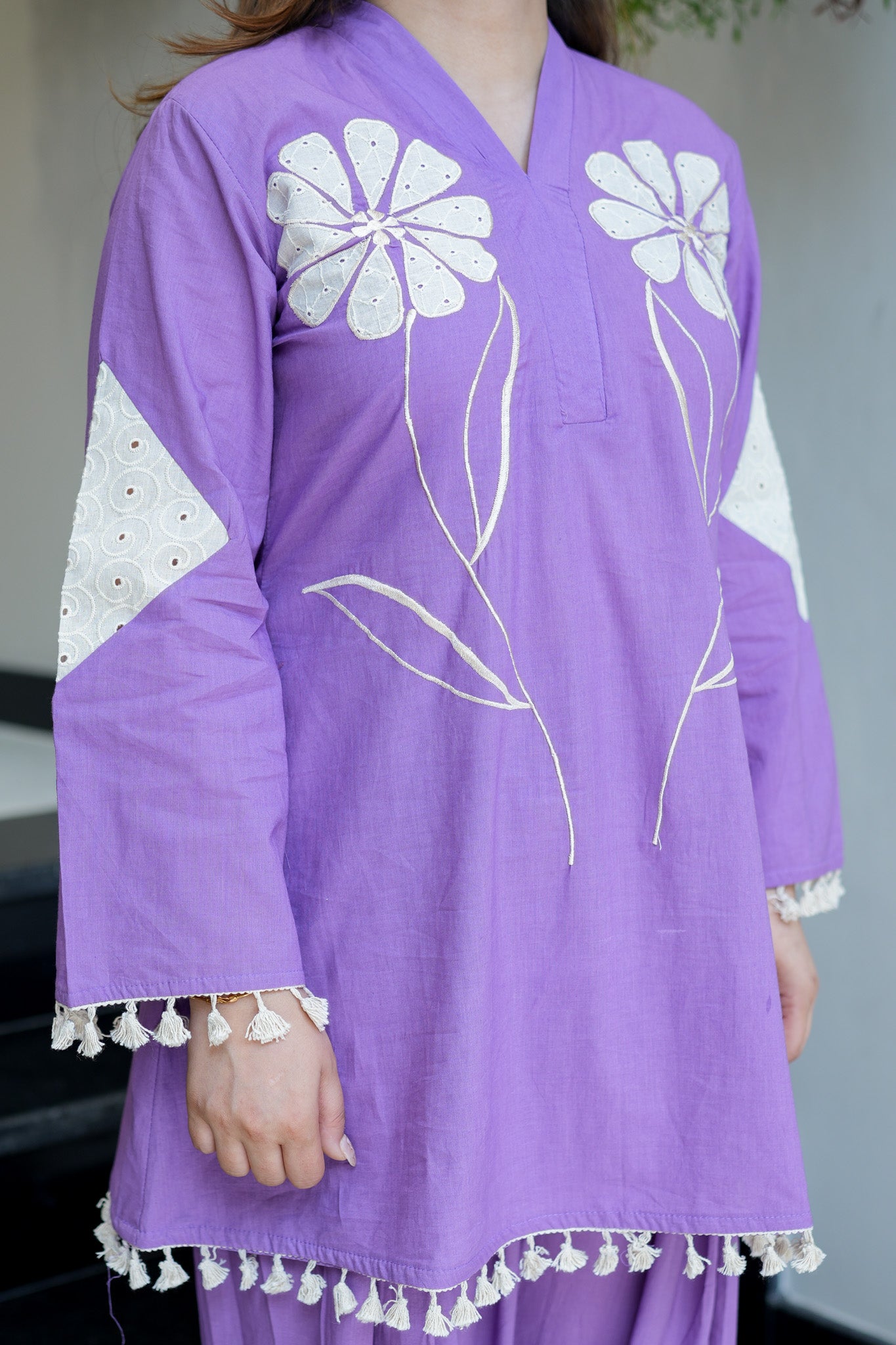 Maheera Schiffli Detailing Farsi Salwar Set