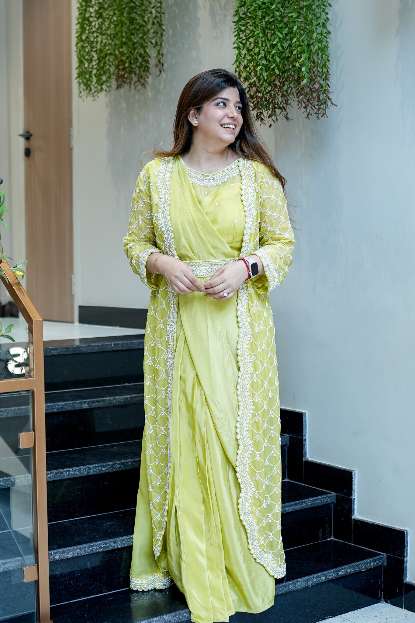 Taari Hand Embroidered Three Piece Set
