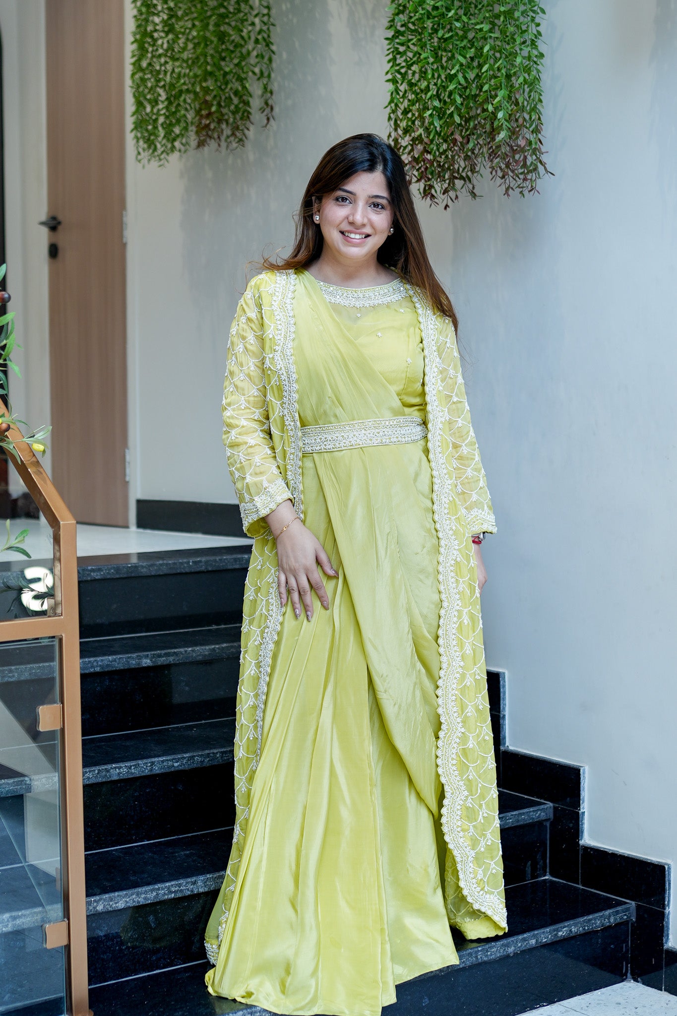 Taari Hand Embroidered Three Piece Set