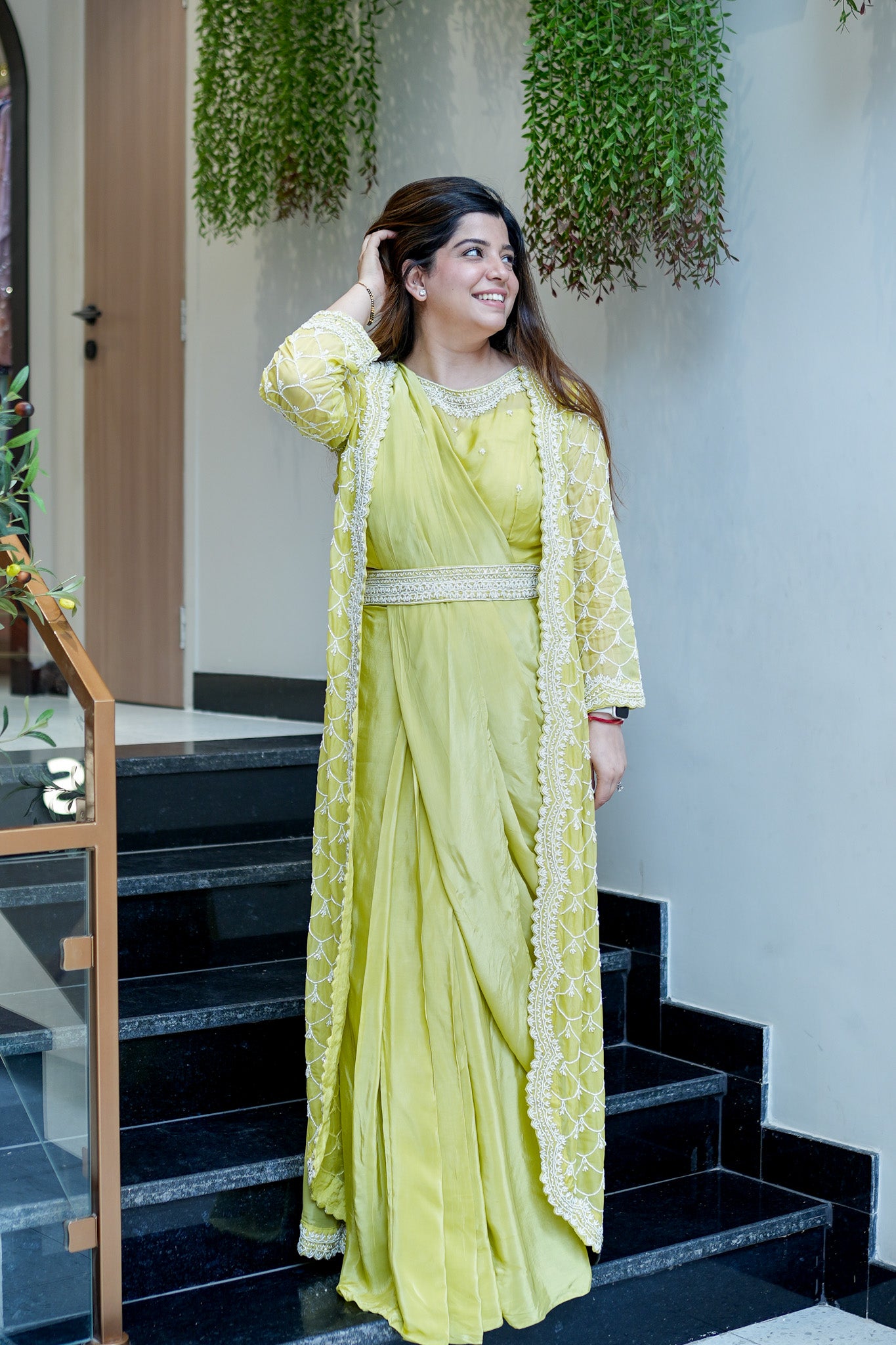 Taari Hand Embroidered Three Piece Set