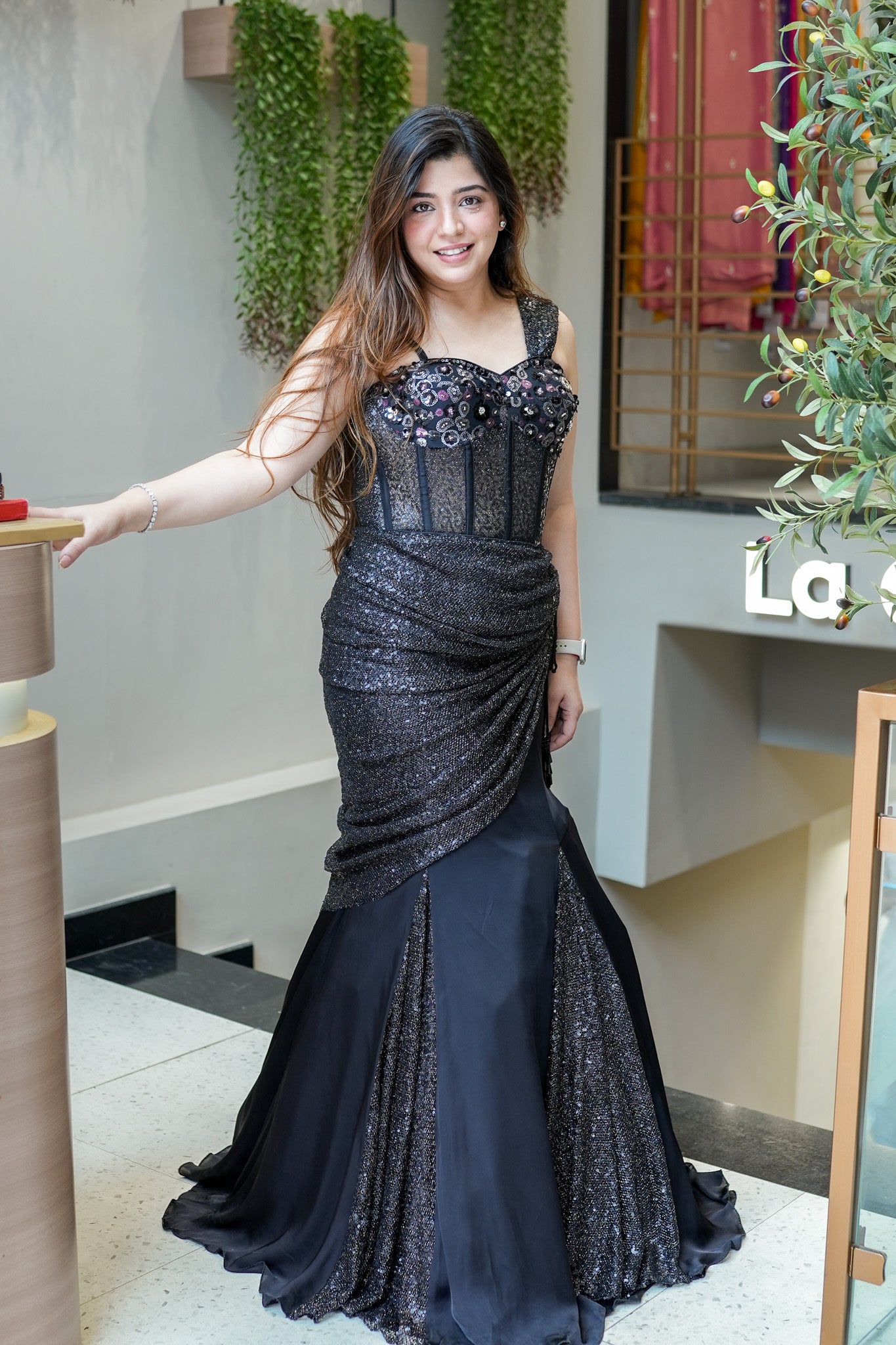 Razia Black Fish Cut Skirt With Corset