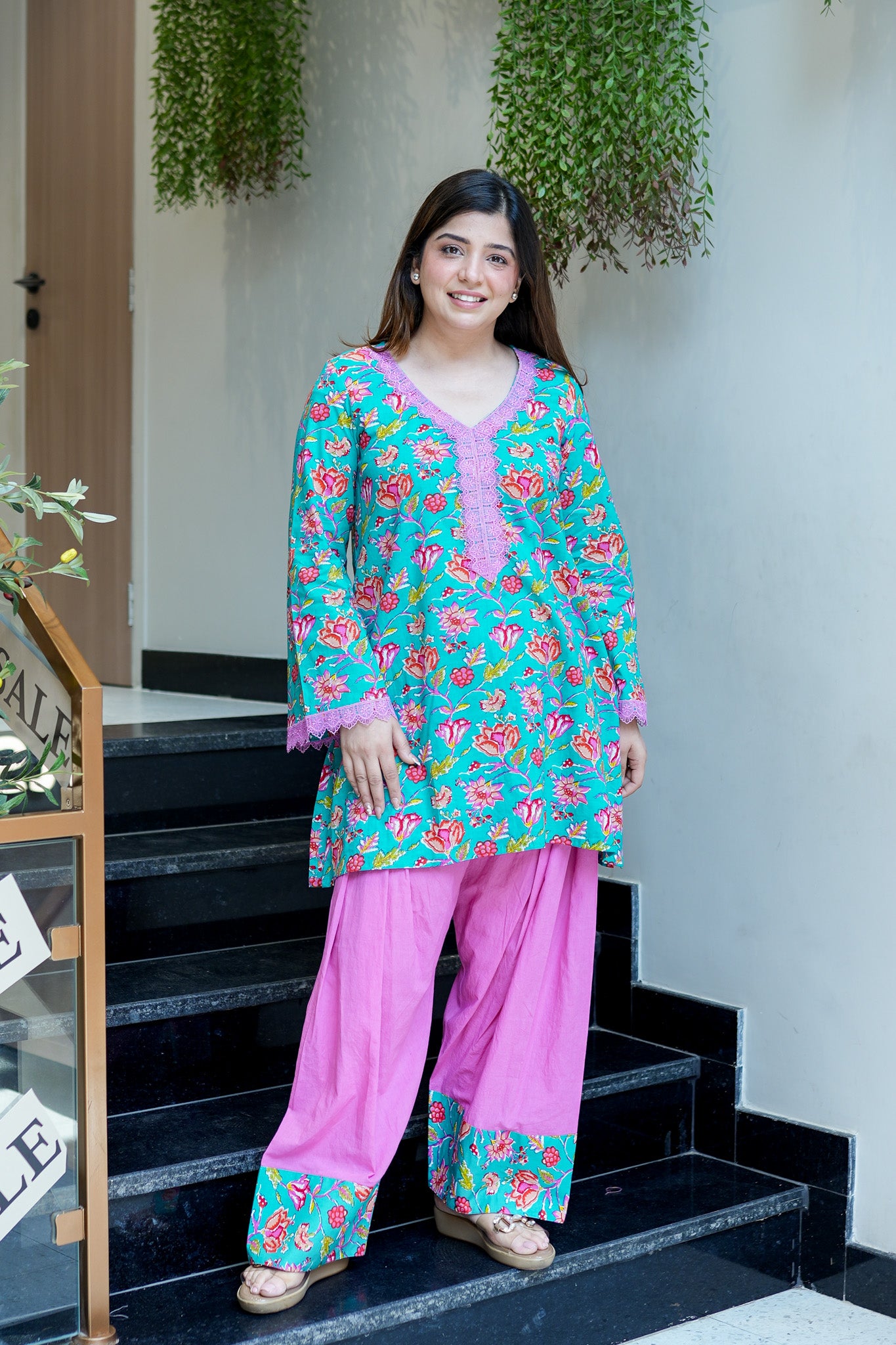 Taani Floral Farshi Salwar Set