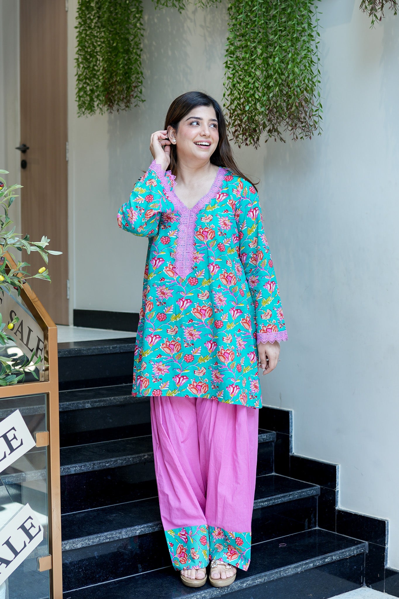 Taani Floral Farshi Salwar Set