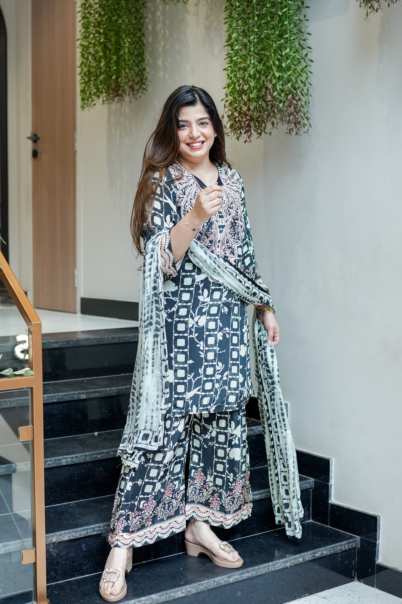 Nyra Printed Suit Set