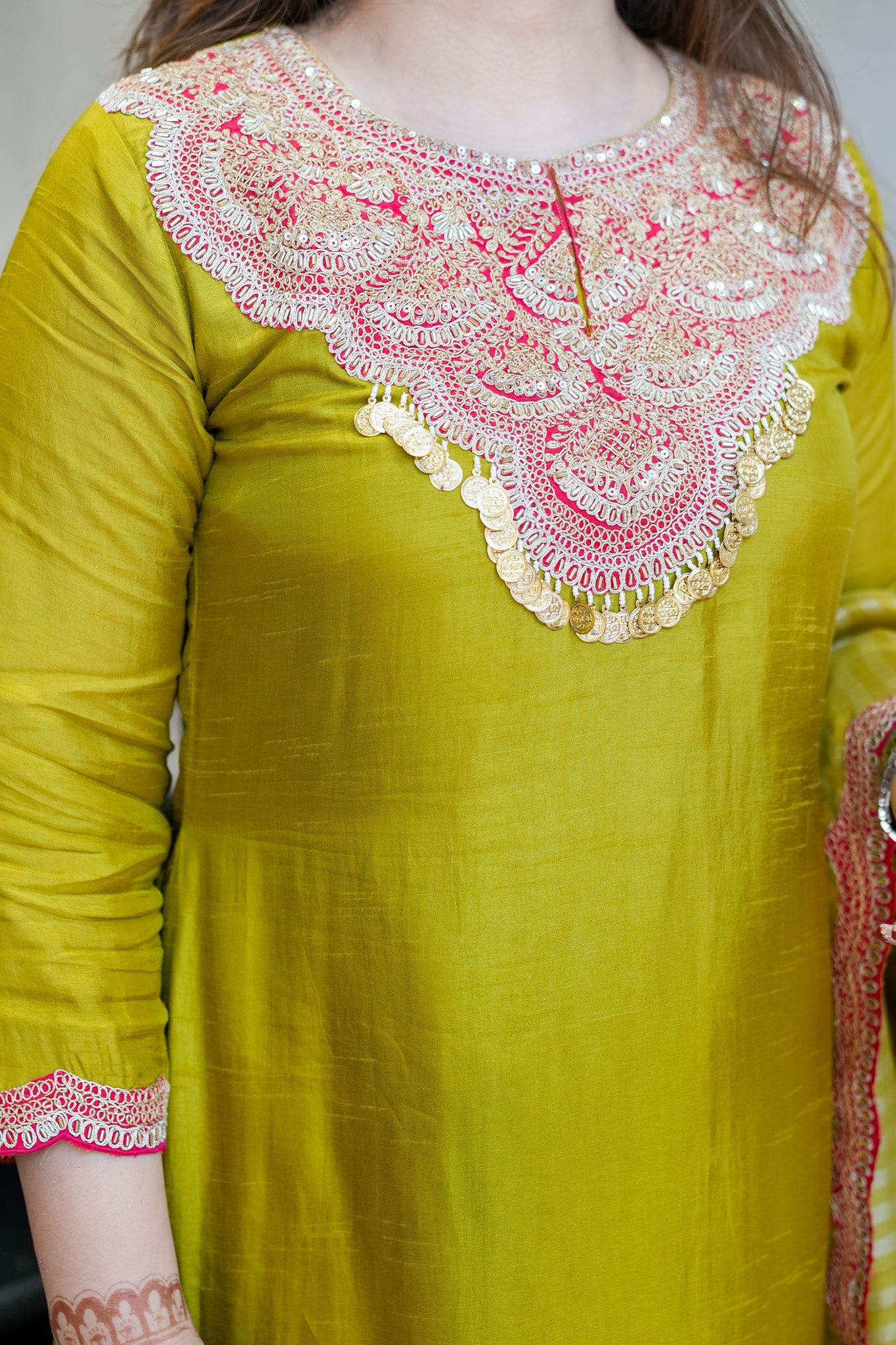 Neelaya Embroidered Suit Set
