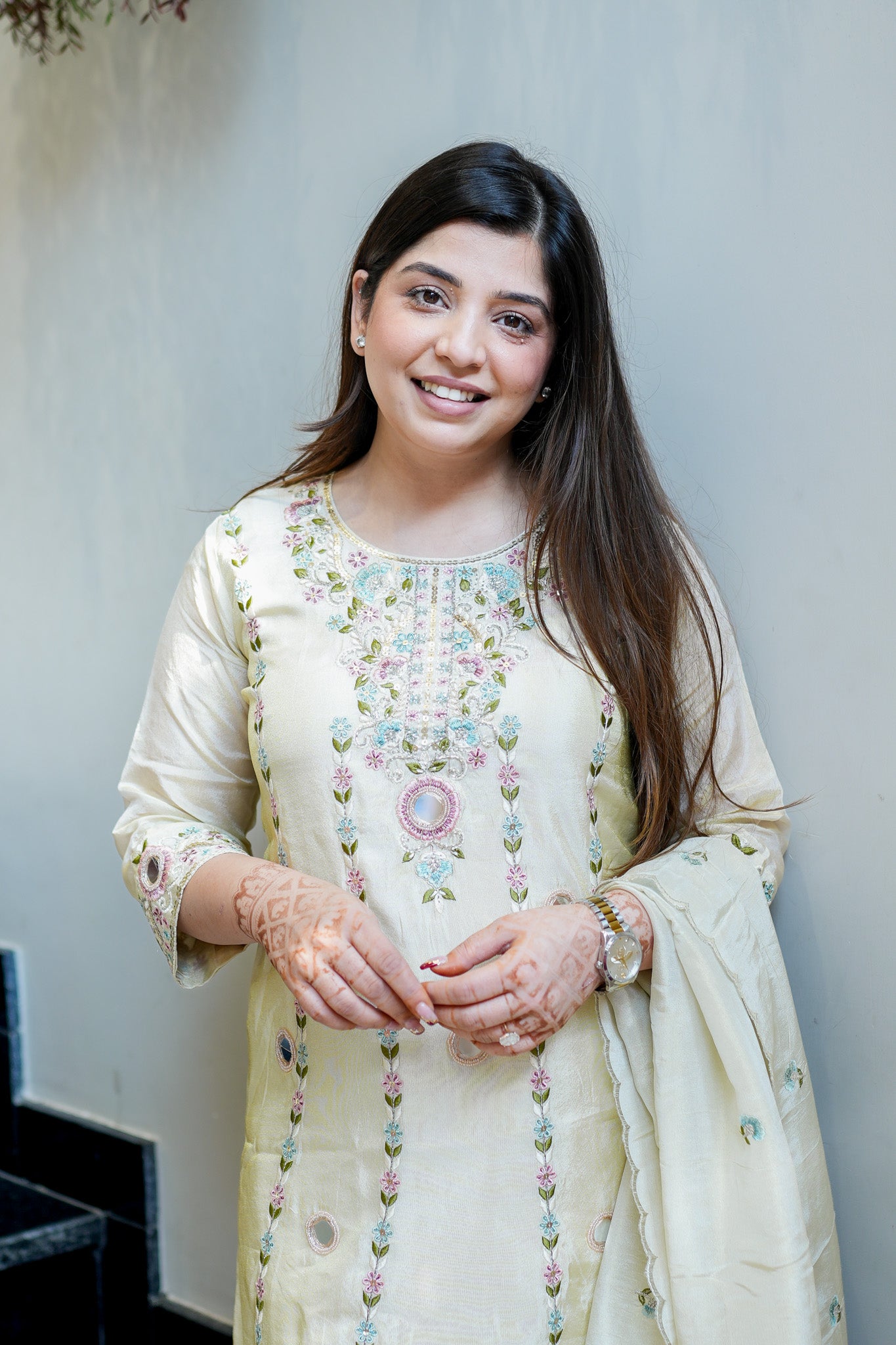 Suhira Embroidered Suit Set