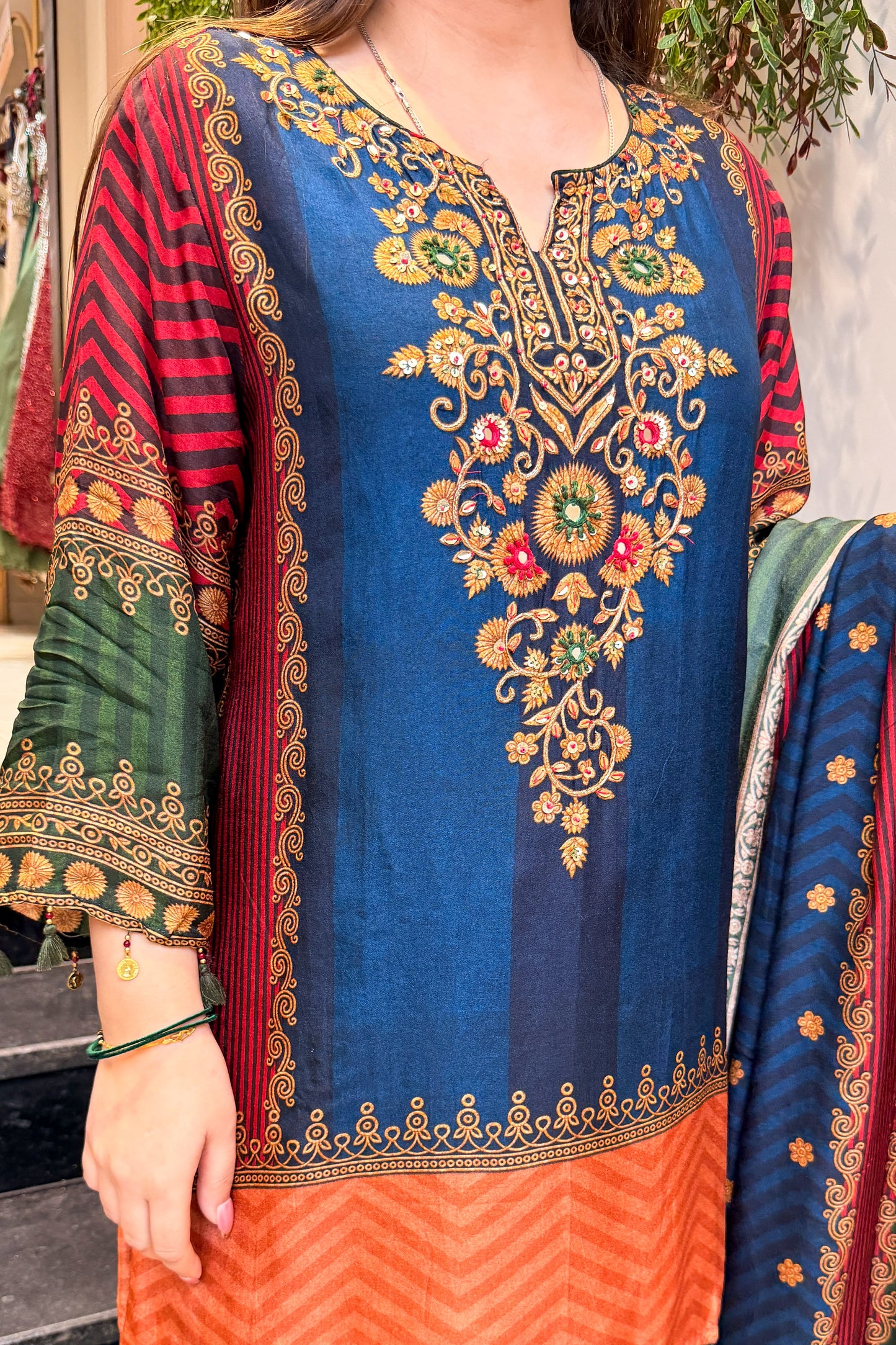 Naisha Floral Printed Suit Set