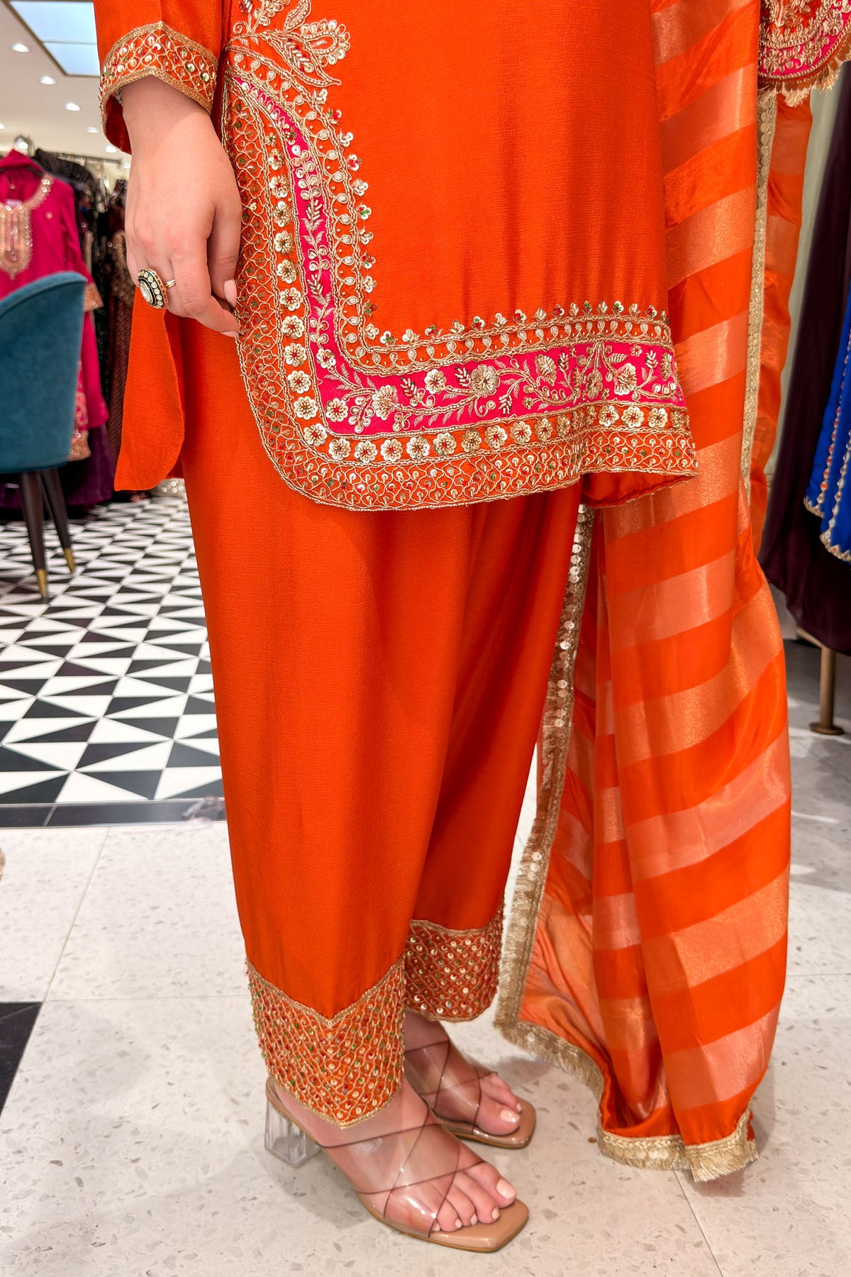 Namraa Embroidered Suit Set with Potli