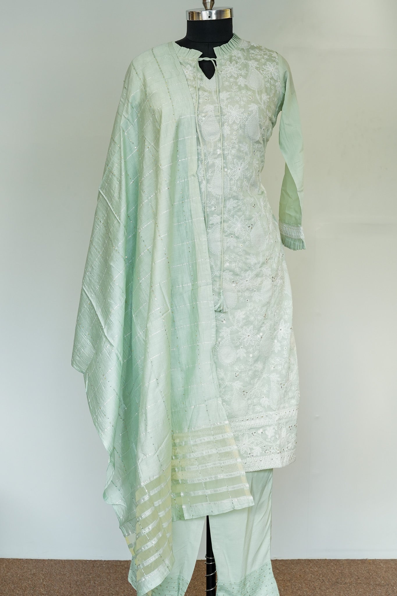 Reema Thread Work Suit Set