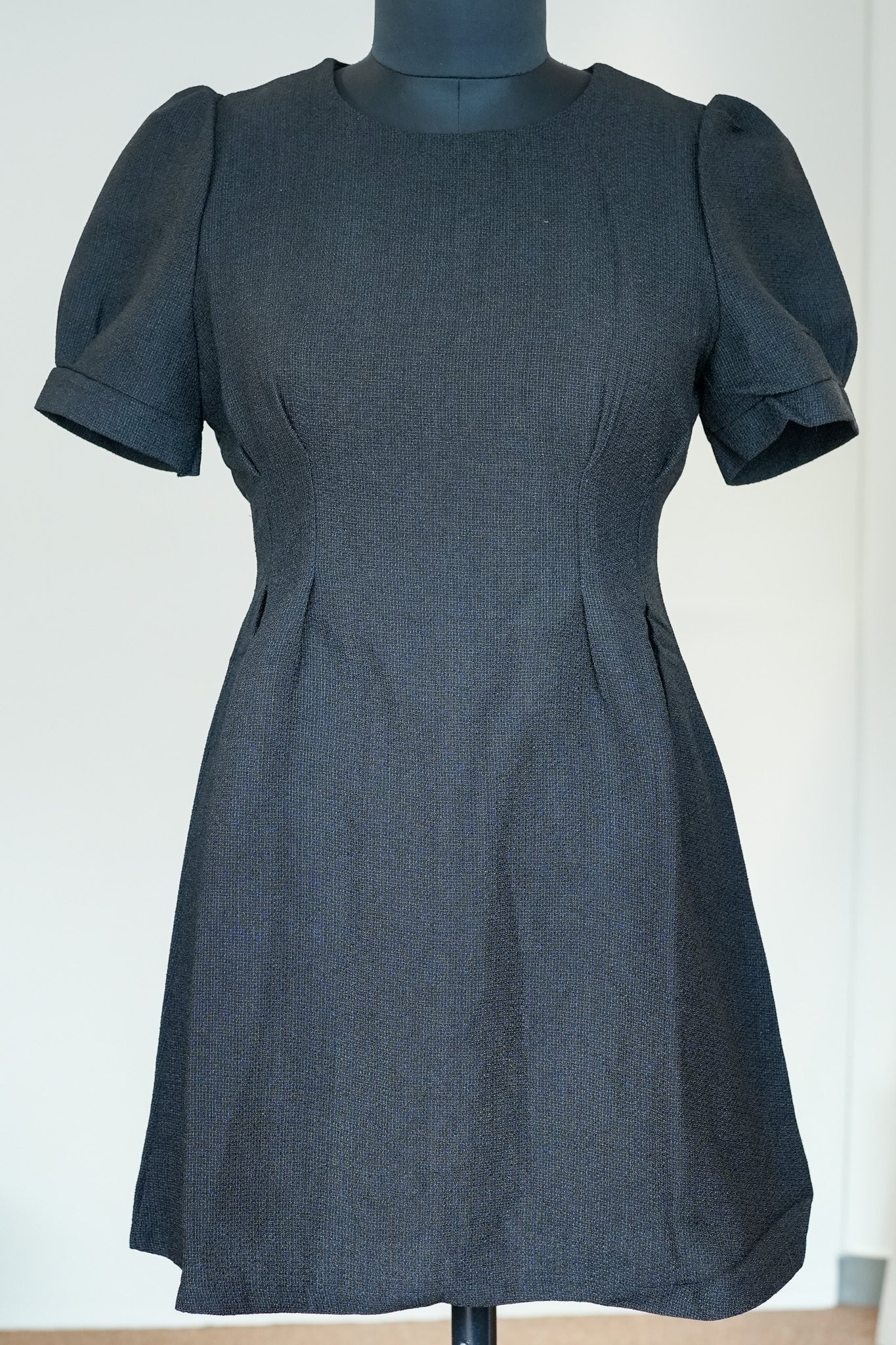 Black Balloon Sleeves Short Dress