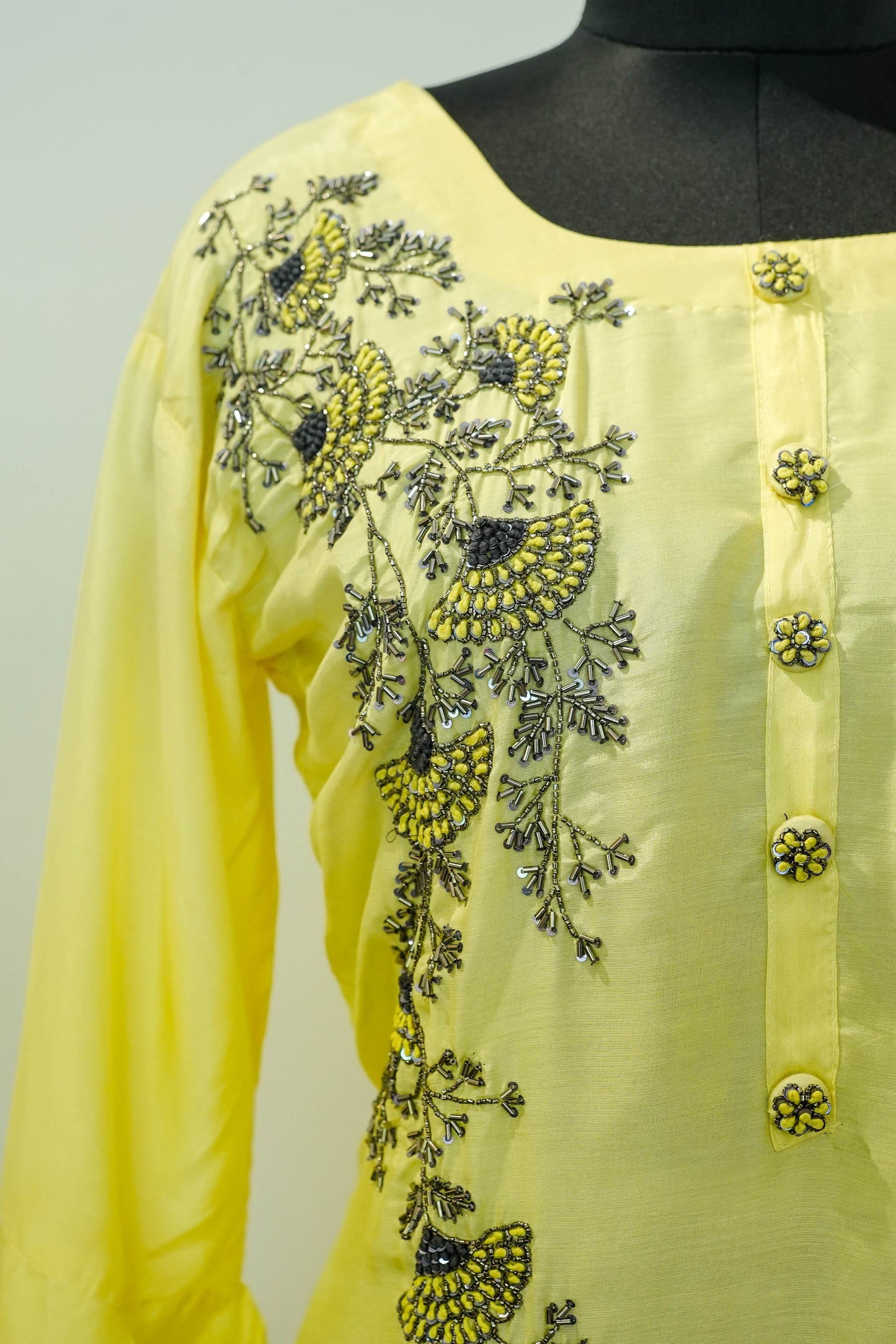 Floral Embroidered Kurta