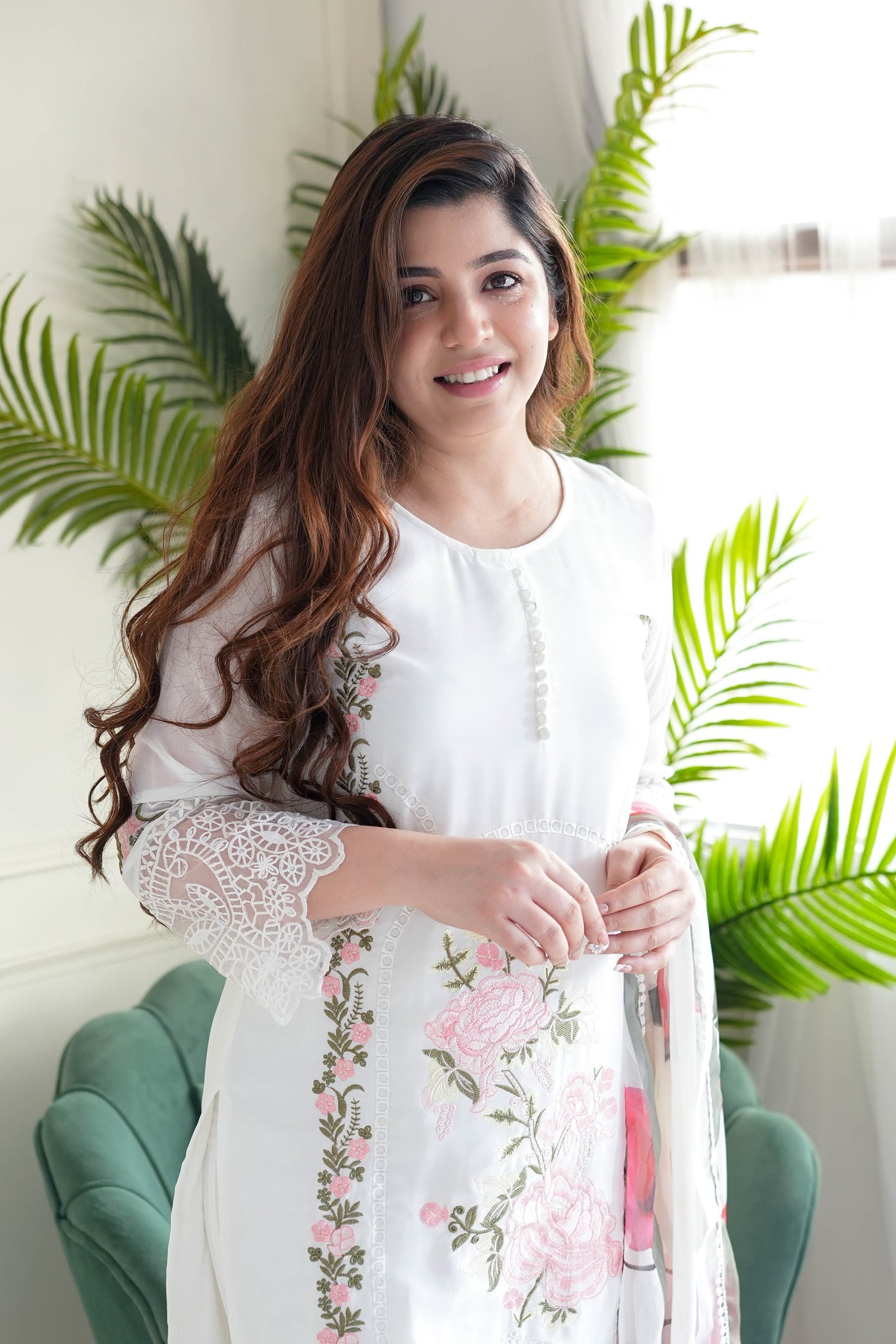 Noor White Pakistani Suit Set