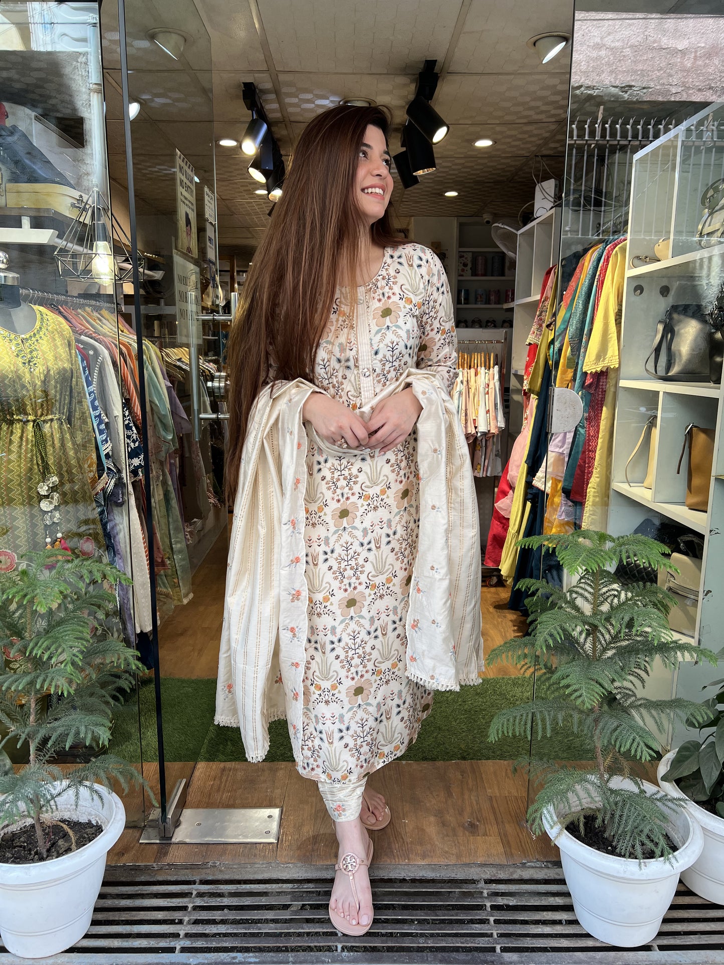 Ras White Printed Muslin Sui Set