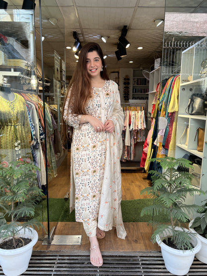 Ras White Printed Muslin Sui Set
