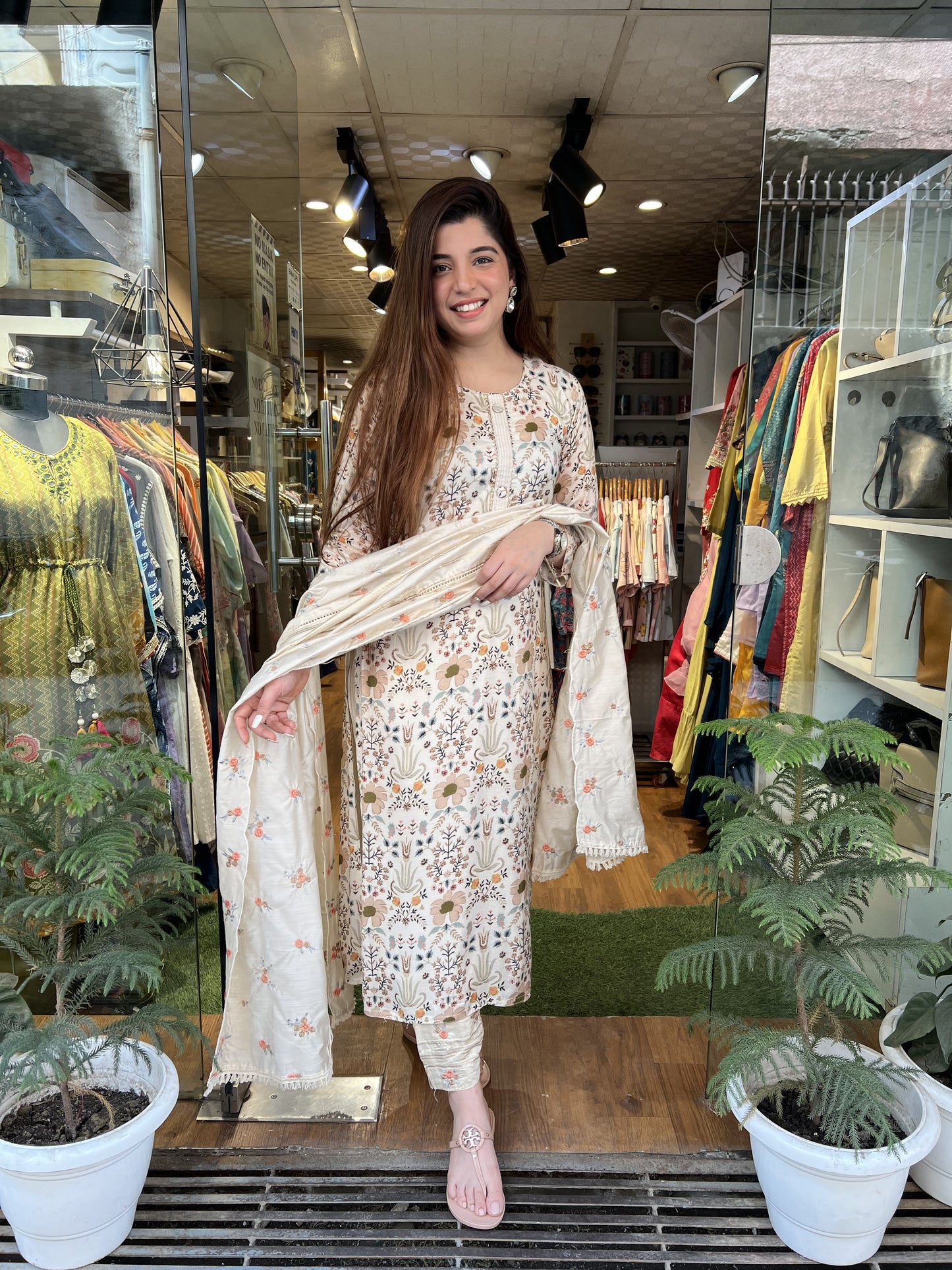 Ras White Printed Muslin Sui Set