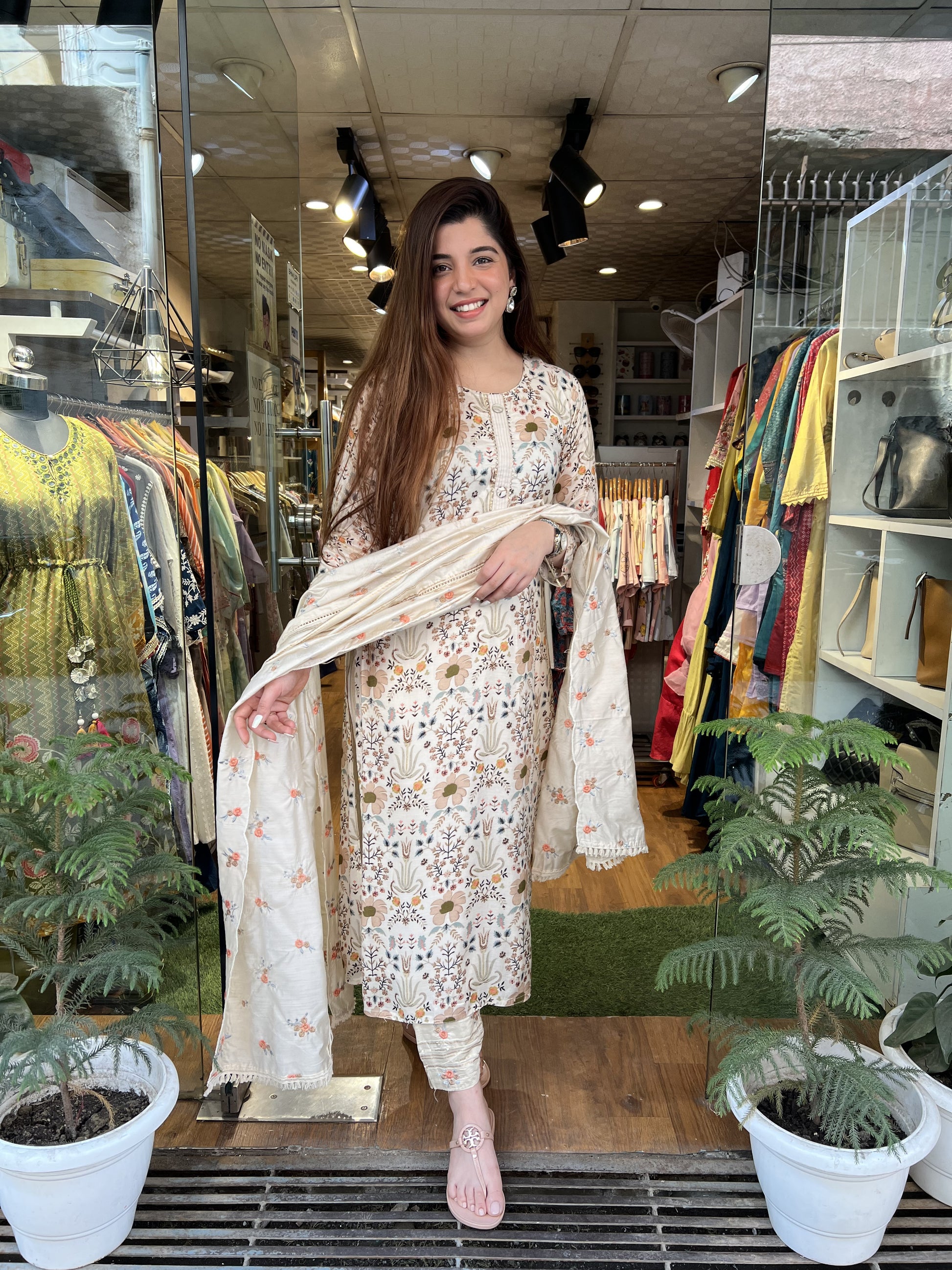 Ras White Printed Muslin Sui Set