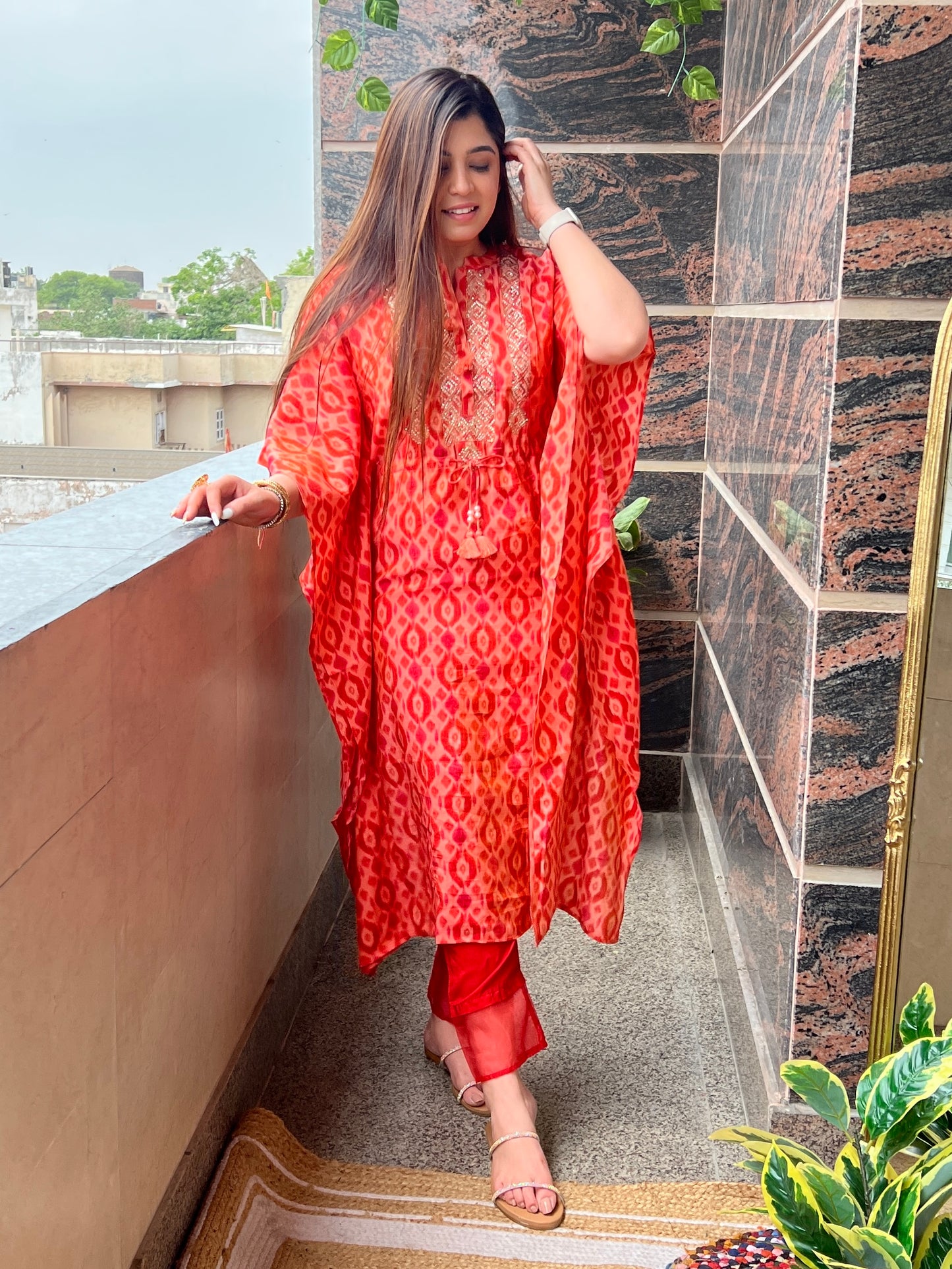 Naaz Shades Of Red Kaftan With Pants