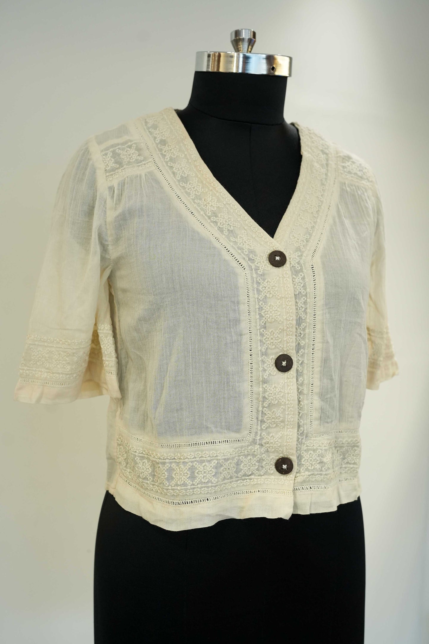 Thread Work Buttoned Top