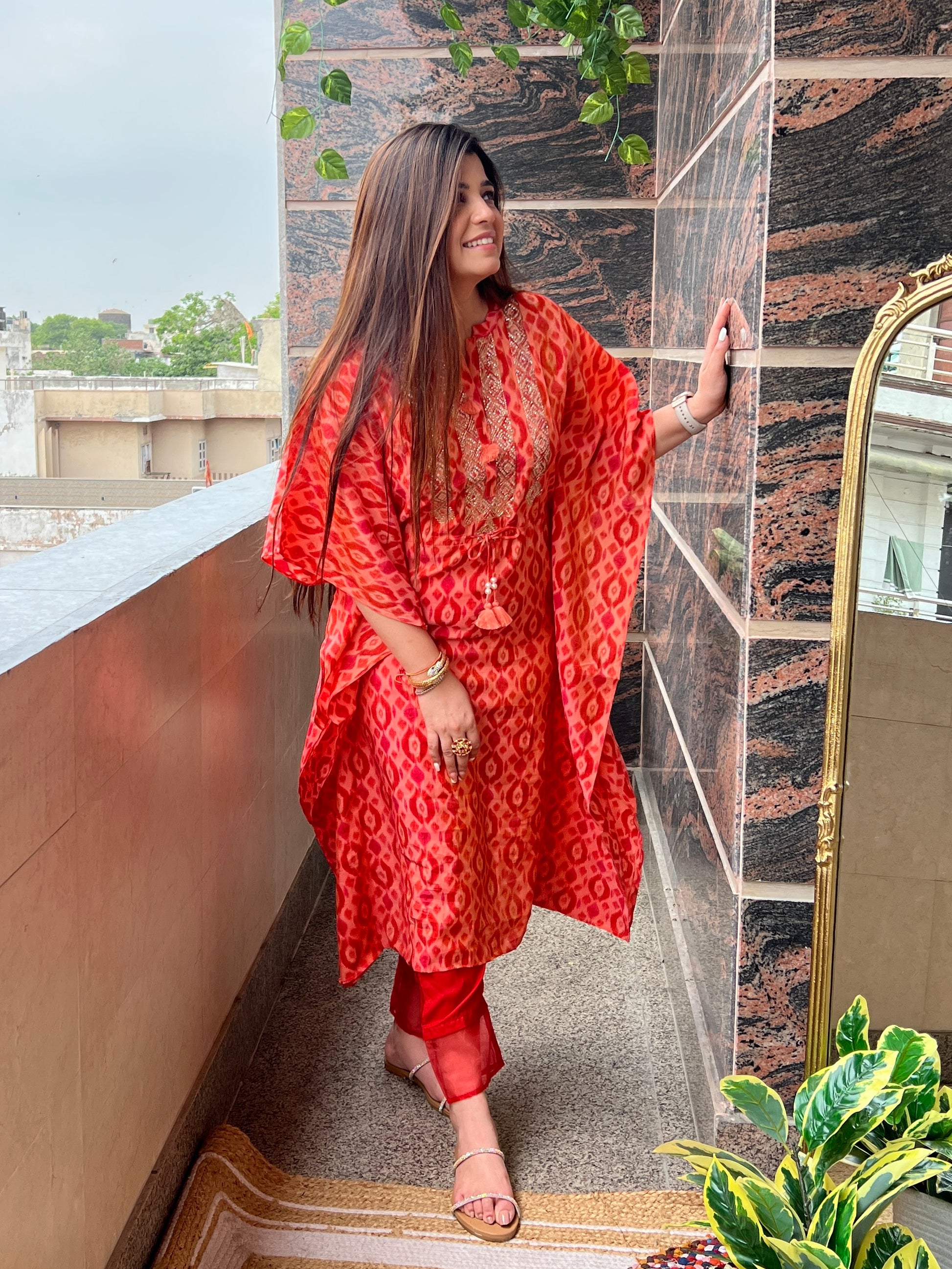 Naaz Shades Of Red Kaftan With Pants