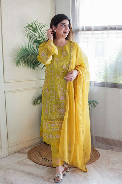 Sameera Embroidered Pakistani Suit Set