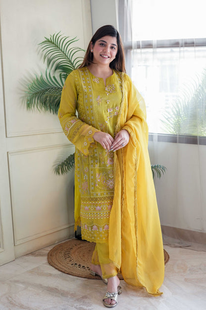 Sameera Embroidered Pakistani Suit Set