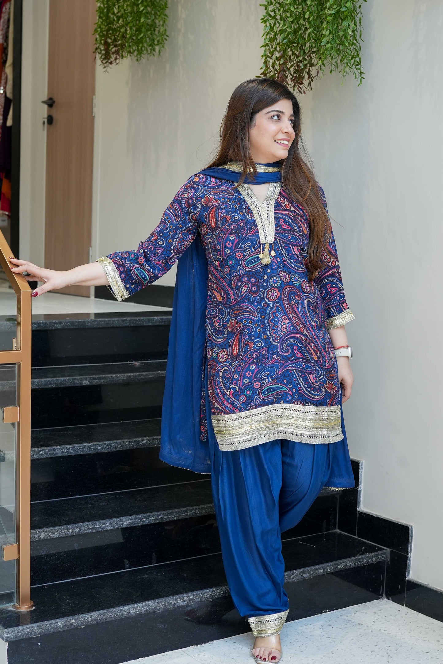 Rivaana Printed & Lace Detailing Suit Set