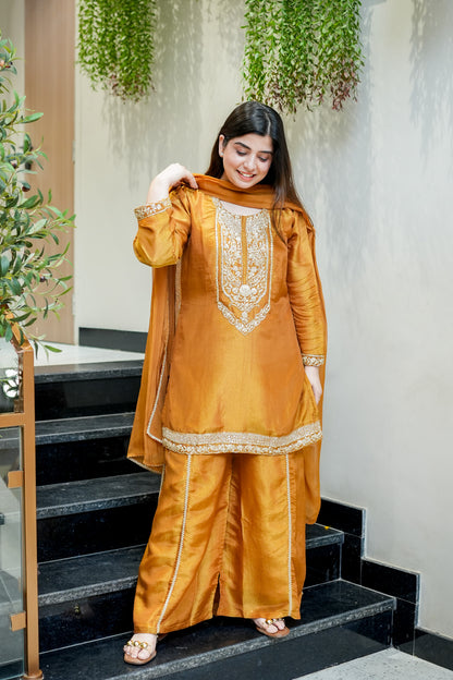 Ruva Embroidered Suit Set