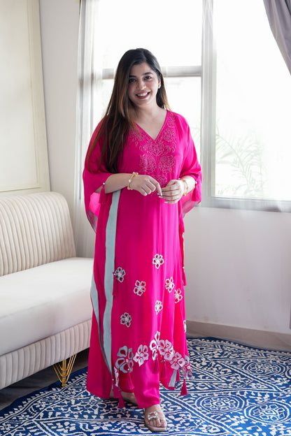 Gazal Hot Pink Floral Thread Detailing Kaftan Set