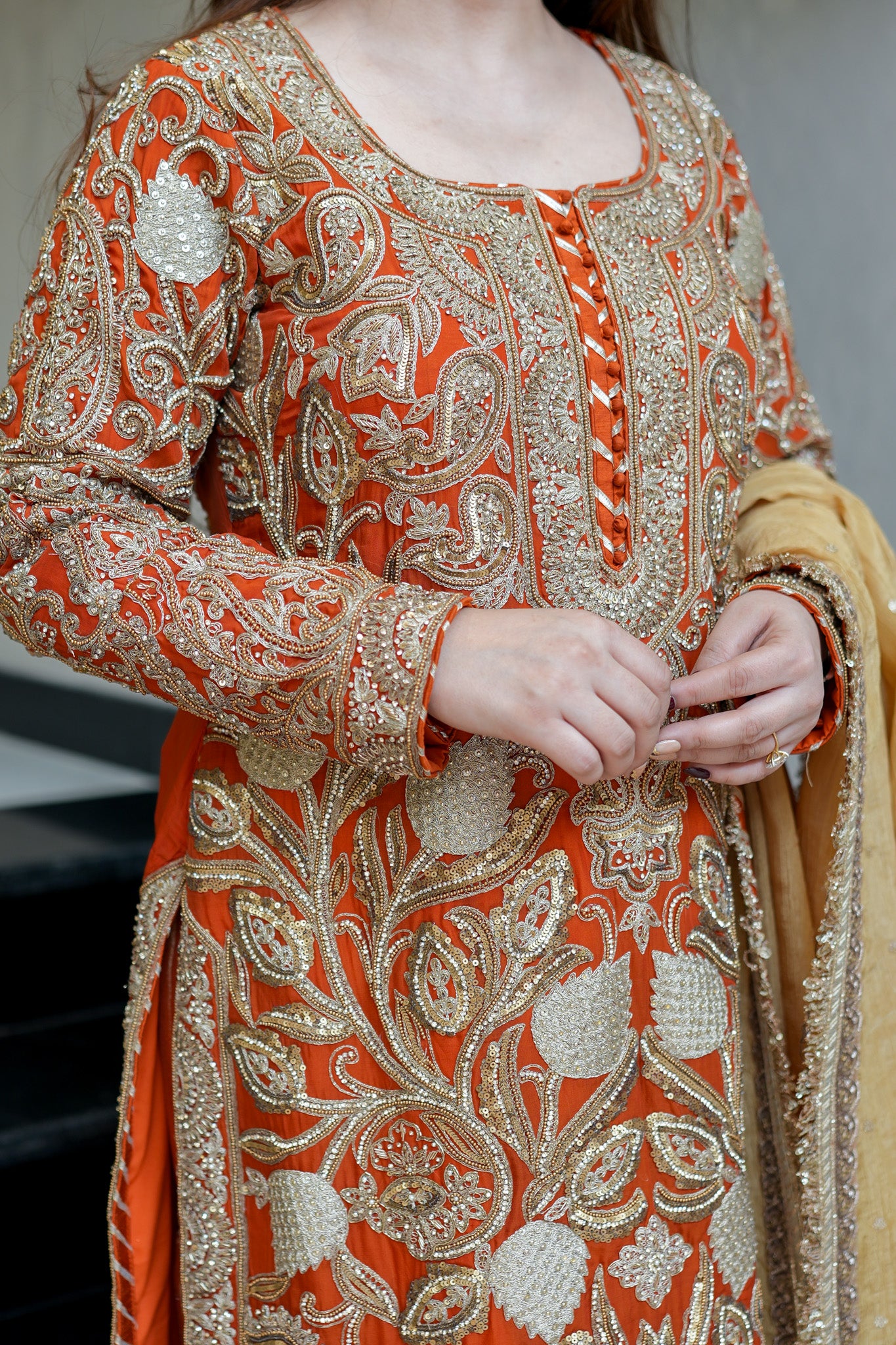 Yuvisha Hand Embroidered Suit Set