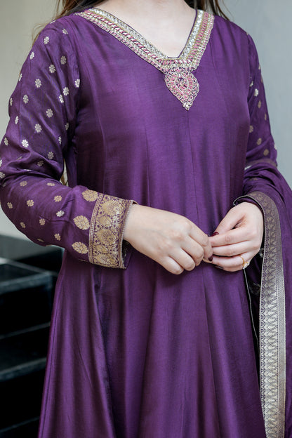 Zarisha Embroidered Anarkali Set