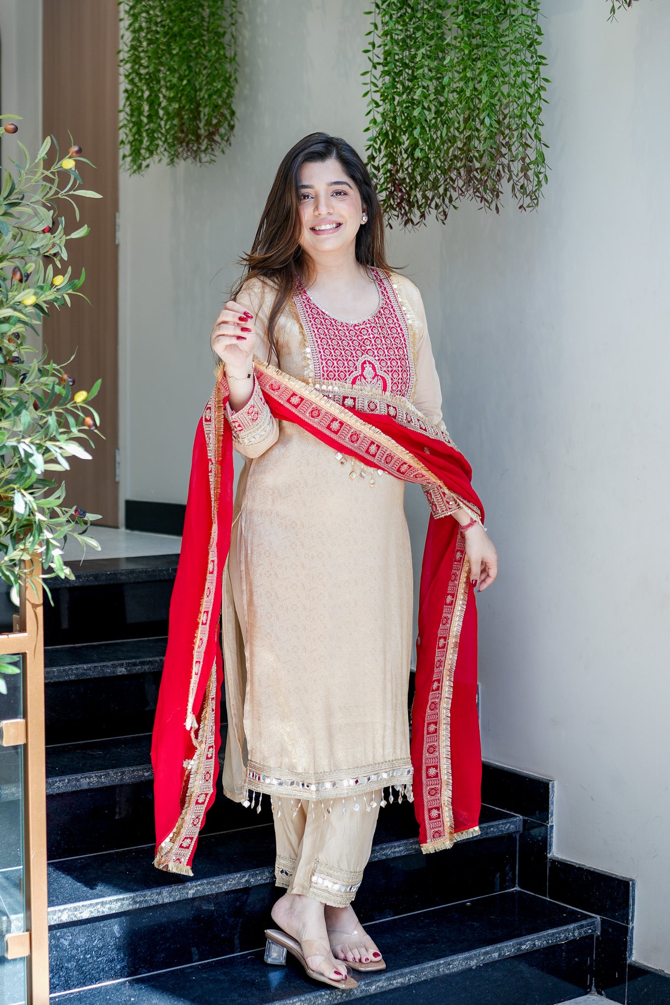 Vainavi Embroidered Suit Set