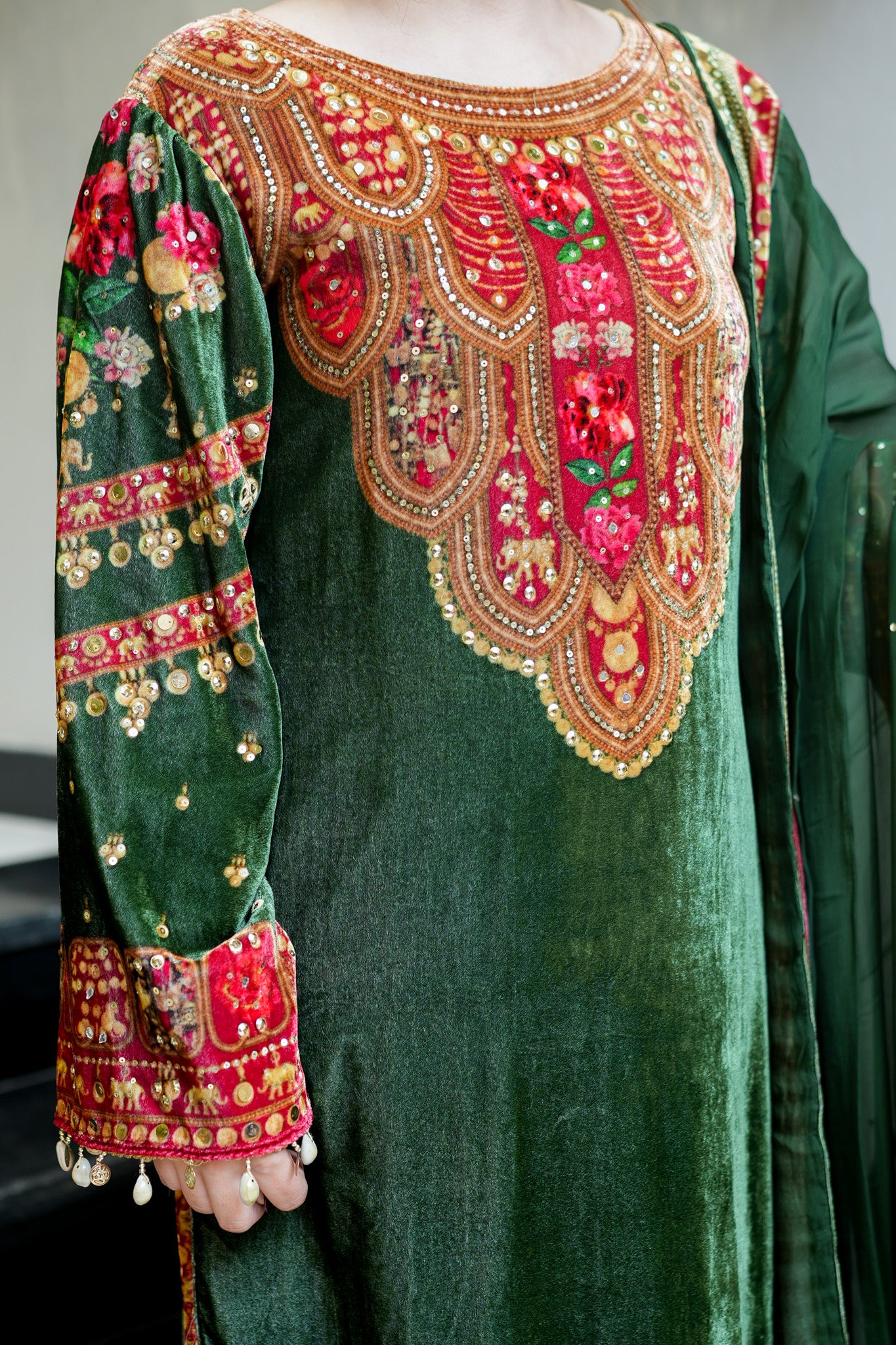 Rijhaya Hand Embroidered Suit Set