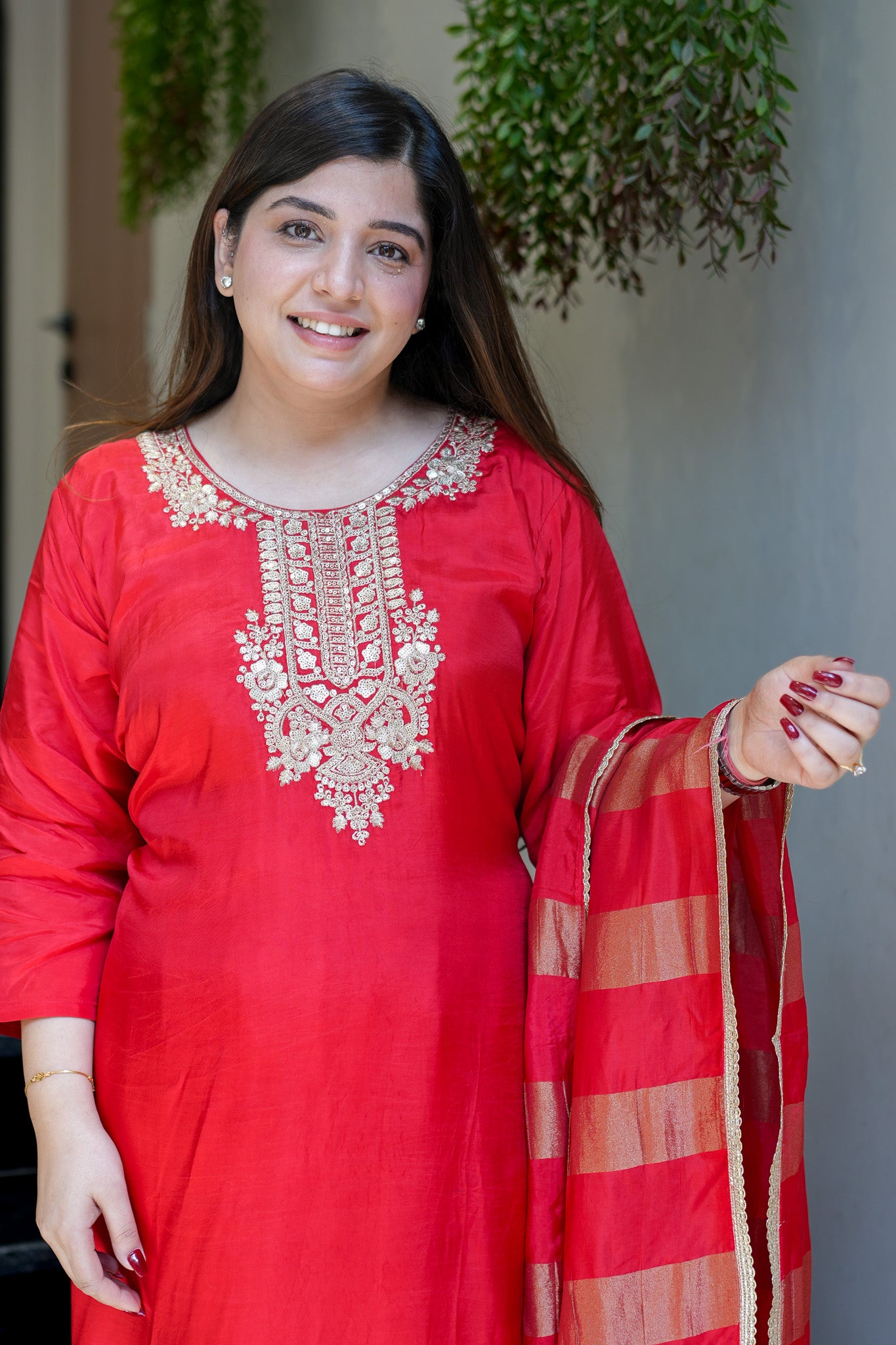 Avyira Embroidered Suit Set