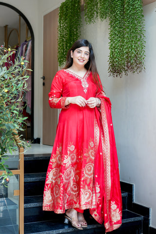 Isira Embroidered Anarkali Suit Set