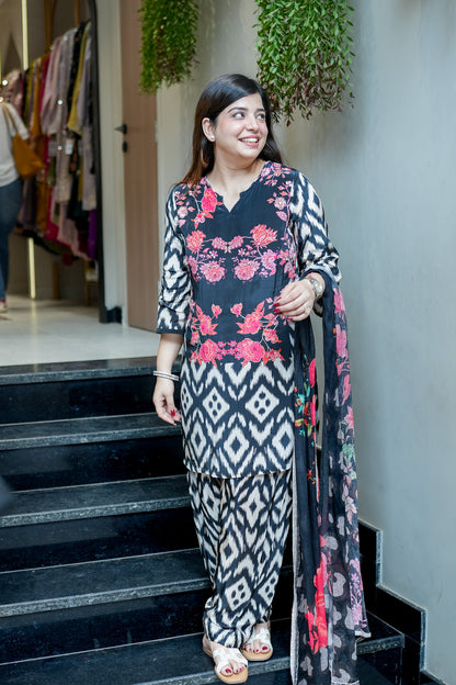 Vidhita Floral Printed Suit Set