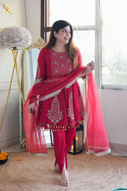 Nari Red Short Anarkali Suit With Dhoti