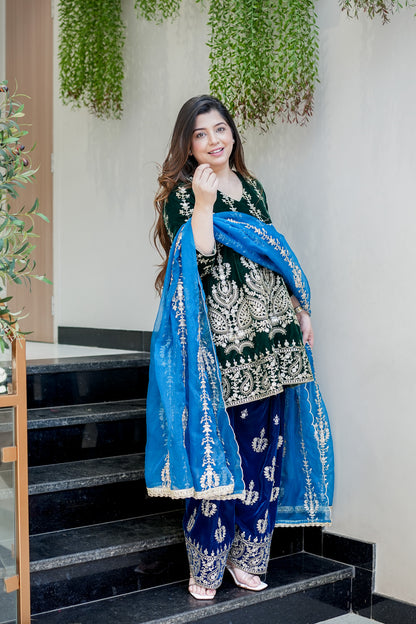 Eknoor Embroidered Velvet Short Anarkali Set