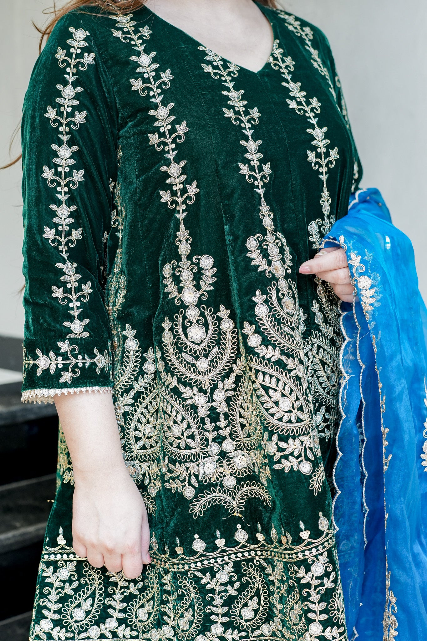 Eknoor Embroidered Velvet Short Anarkali Set