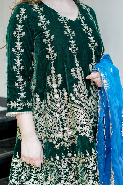 Eknoor Embroidered Velvet Short Anarkali Set