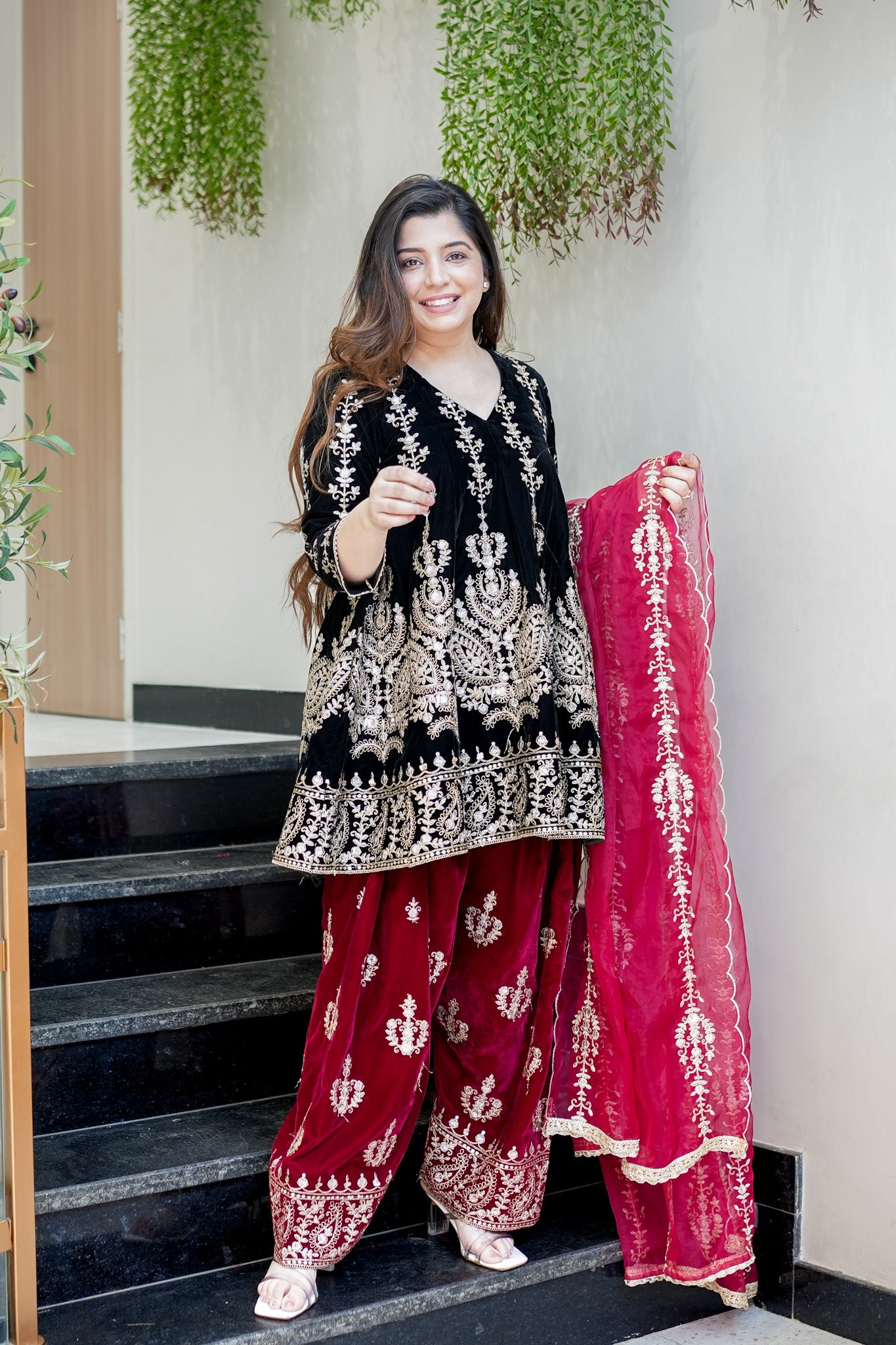 Eknoor Embroidered Velvet Short Anarkali Set