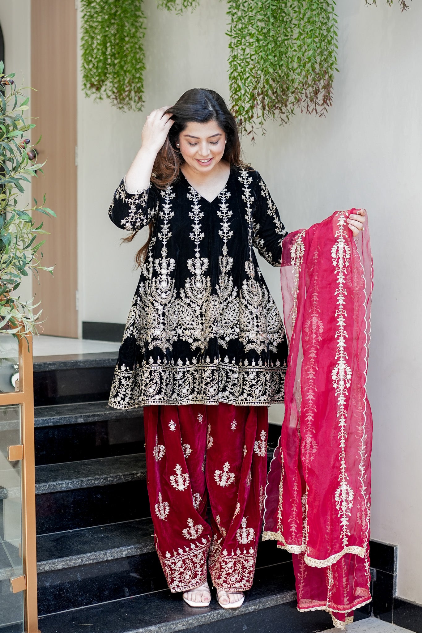 Eknoor Embroidered Velvet Short Anarkali Set