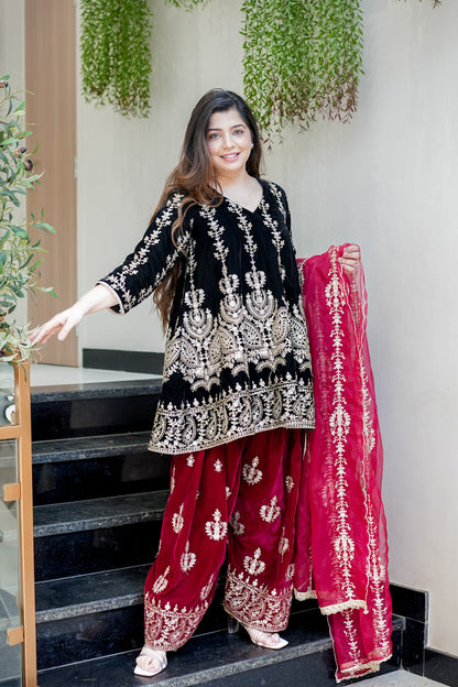 Eknoor Embroidered Velvet Short Anarkali Set