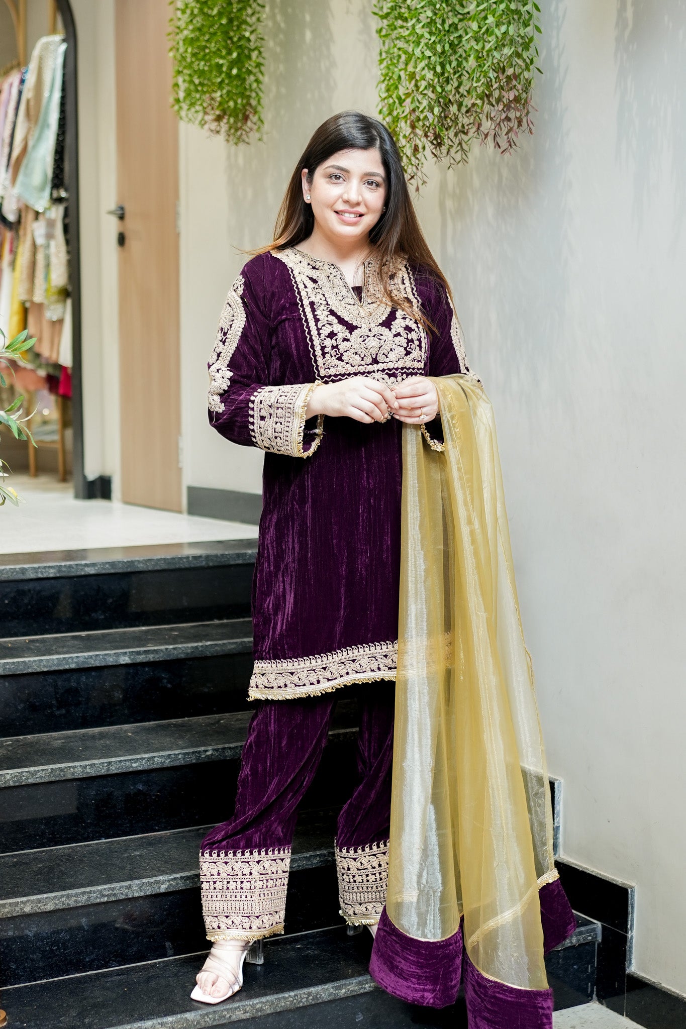 Mahi Embroidered Velvet Suit Set