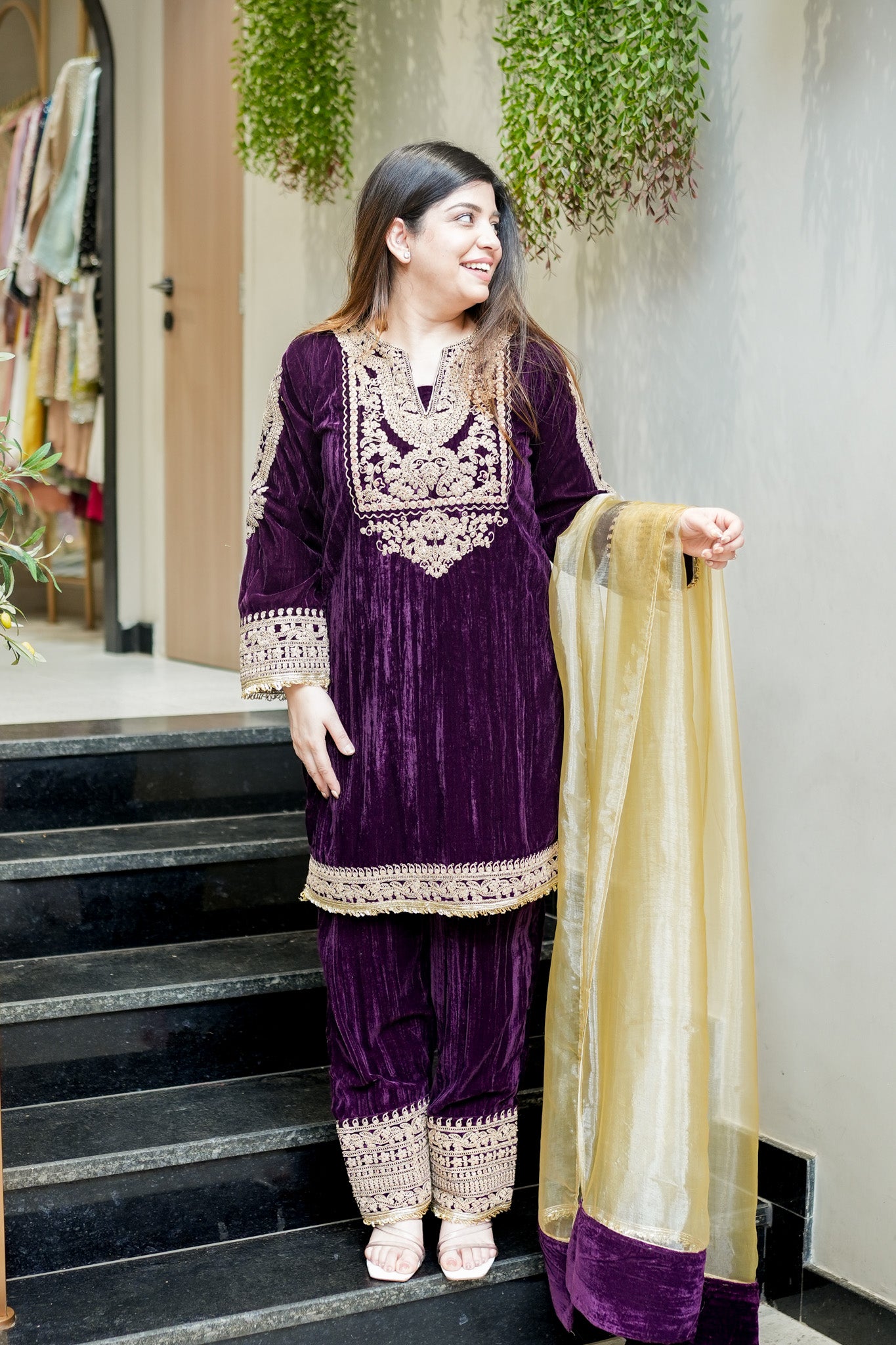 Mahi Embroidered Velvet Suit Set