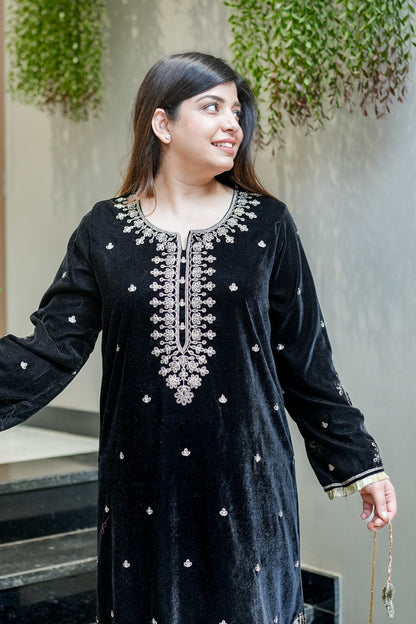 Fariya Embroidered Velvet Dress with Potli