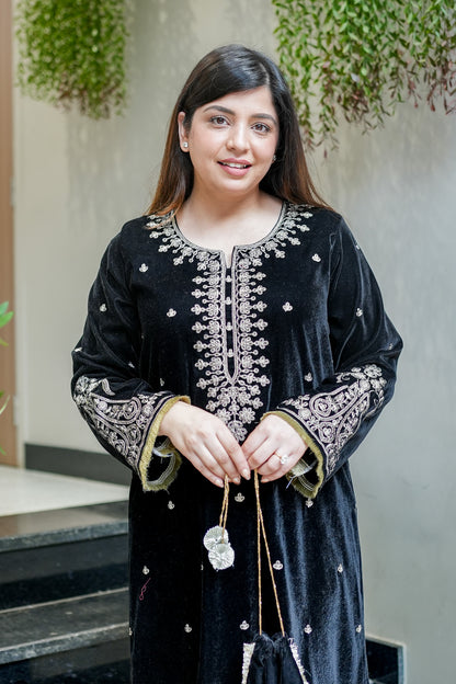 Fariya Embroidered Velvet Dress with Potli