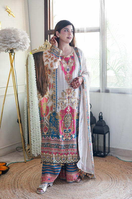 Naraan Luxe Printed Suit Set