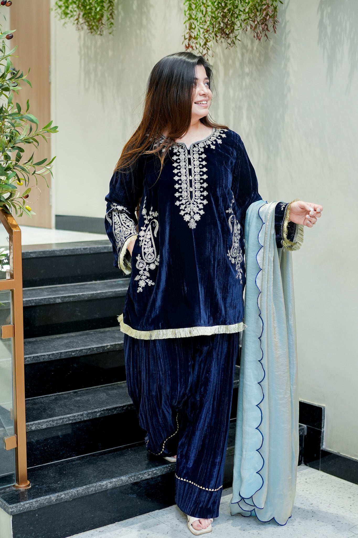 Jiya Embroidered Velvet Suit Set