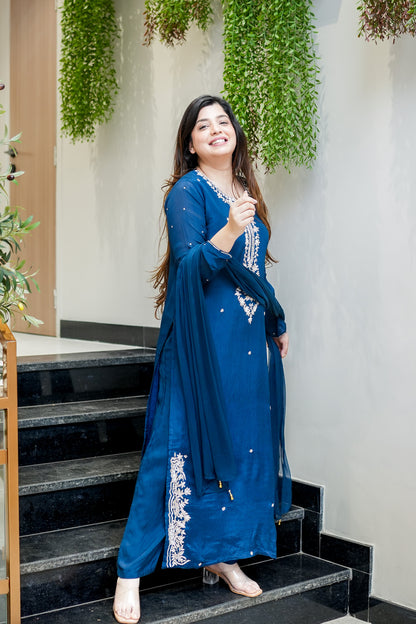 Reem Embroidered Suit Set