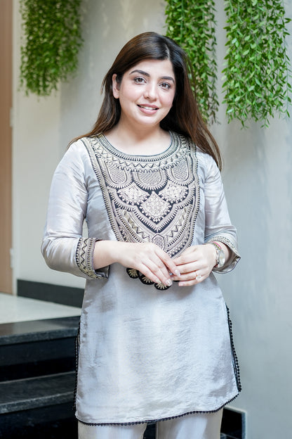 Vridahna Grey Silk Cord Set